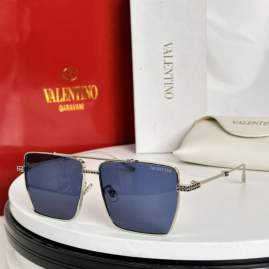 Picture of Valentino Sunglasses _SKUfw66051124fw
